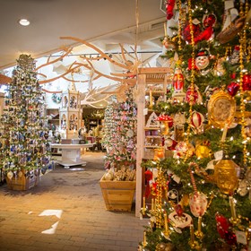 Rogers Gardens: 2013 Christmas decorations Ideas